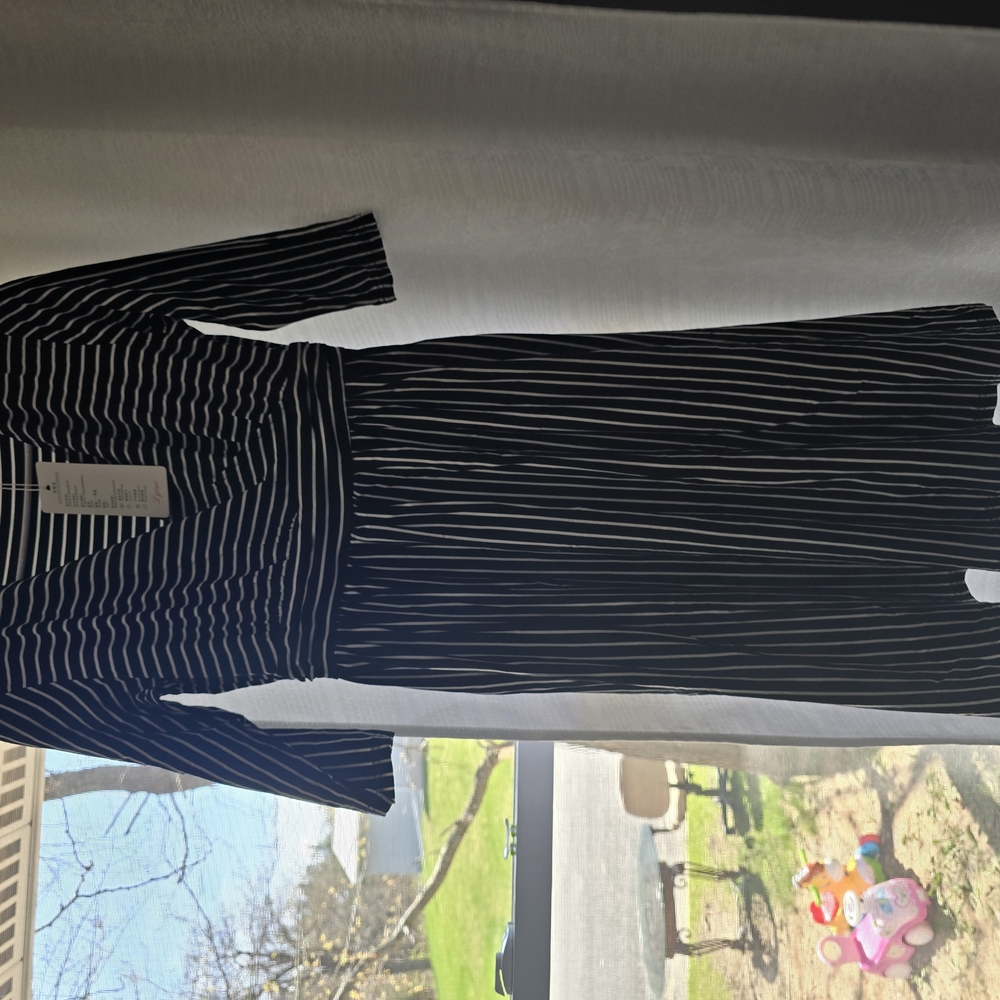 YRU Black and White Striped Top